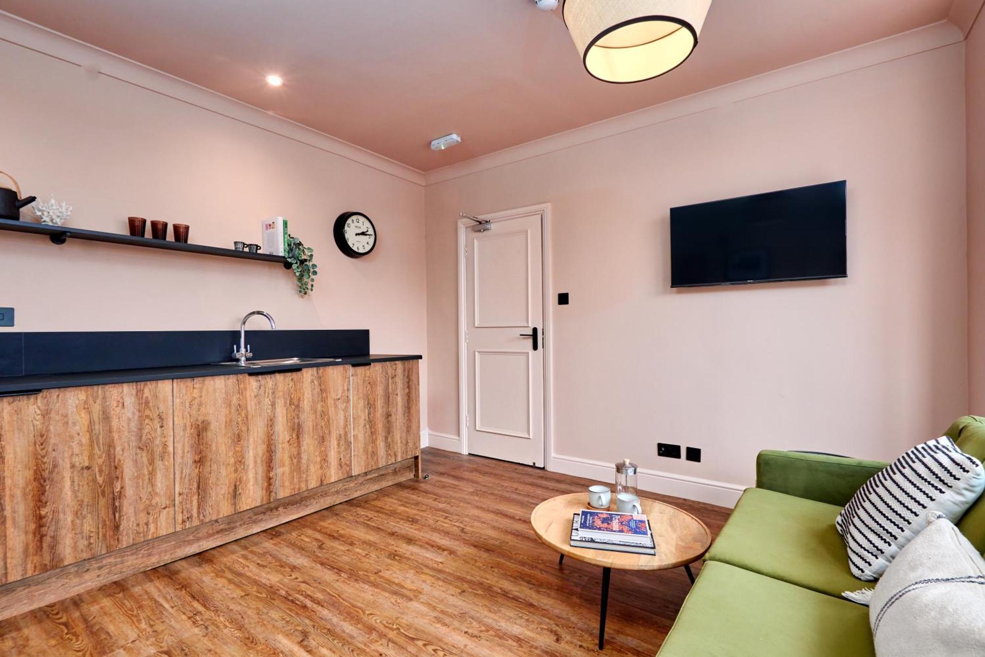 Settle In Winchester - Stylish Self Check-In Rooms ภายนอก รูปภาพ