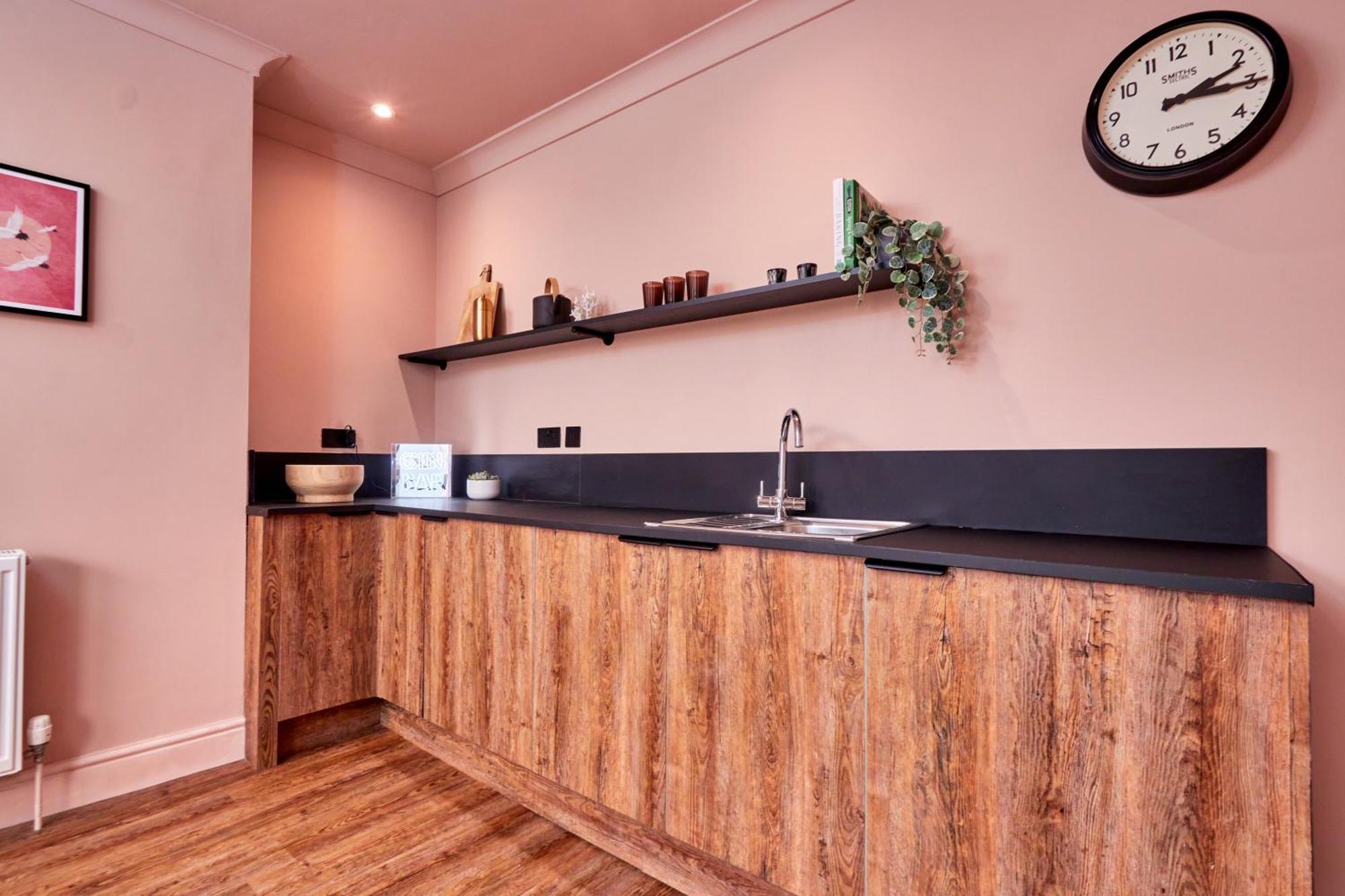 Settle In Winchester - Stylish Self Check-In Rooms ภายนอก รูปภาพ
