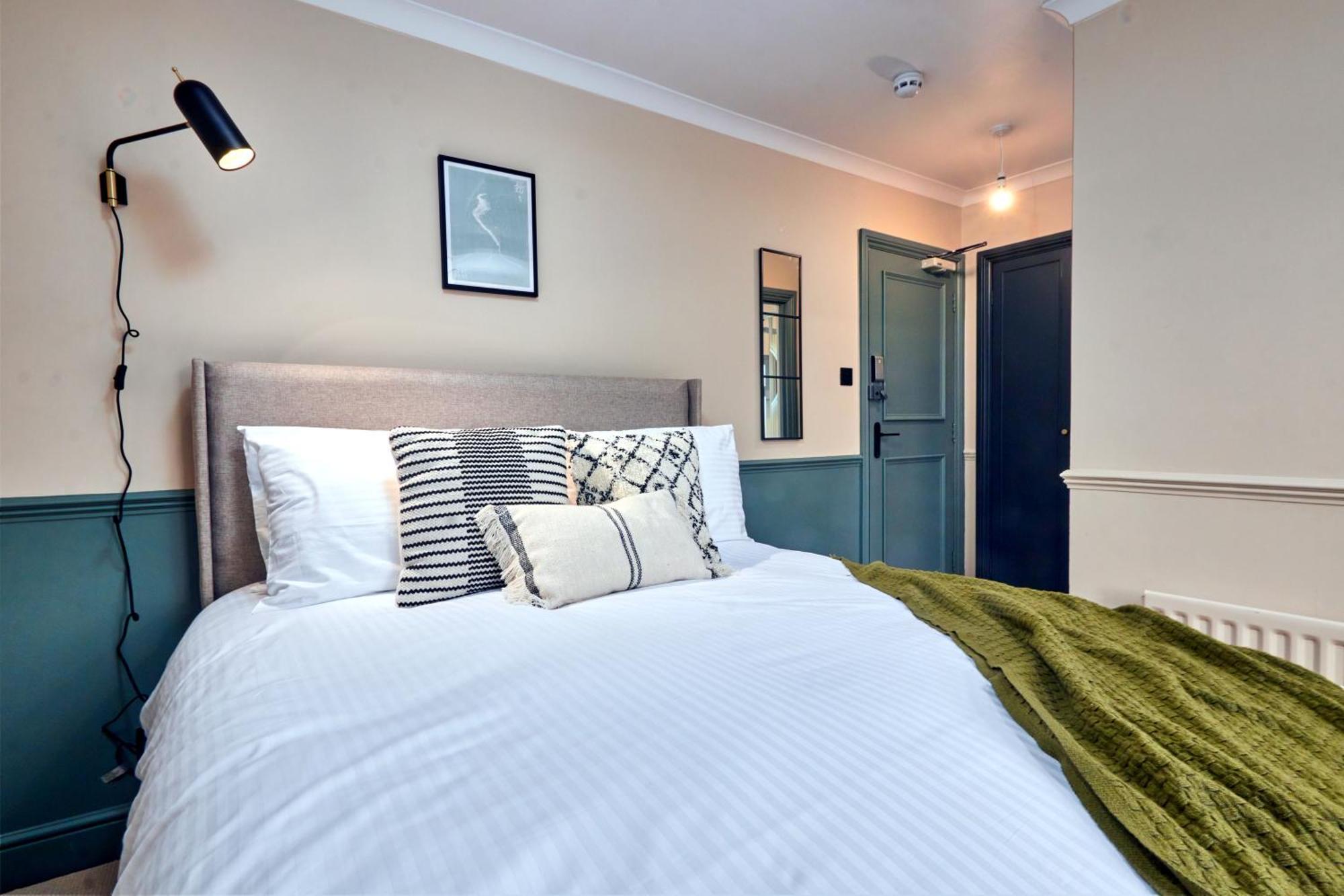 Settle In Winchester - Stylish Self Check-In Rooms ภายนอก รูปภาพ
