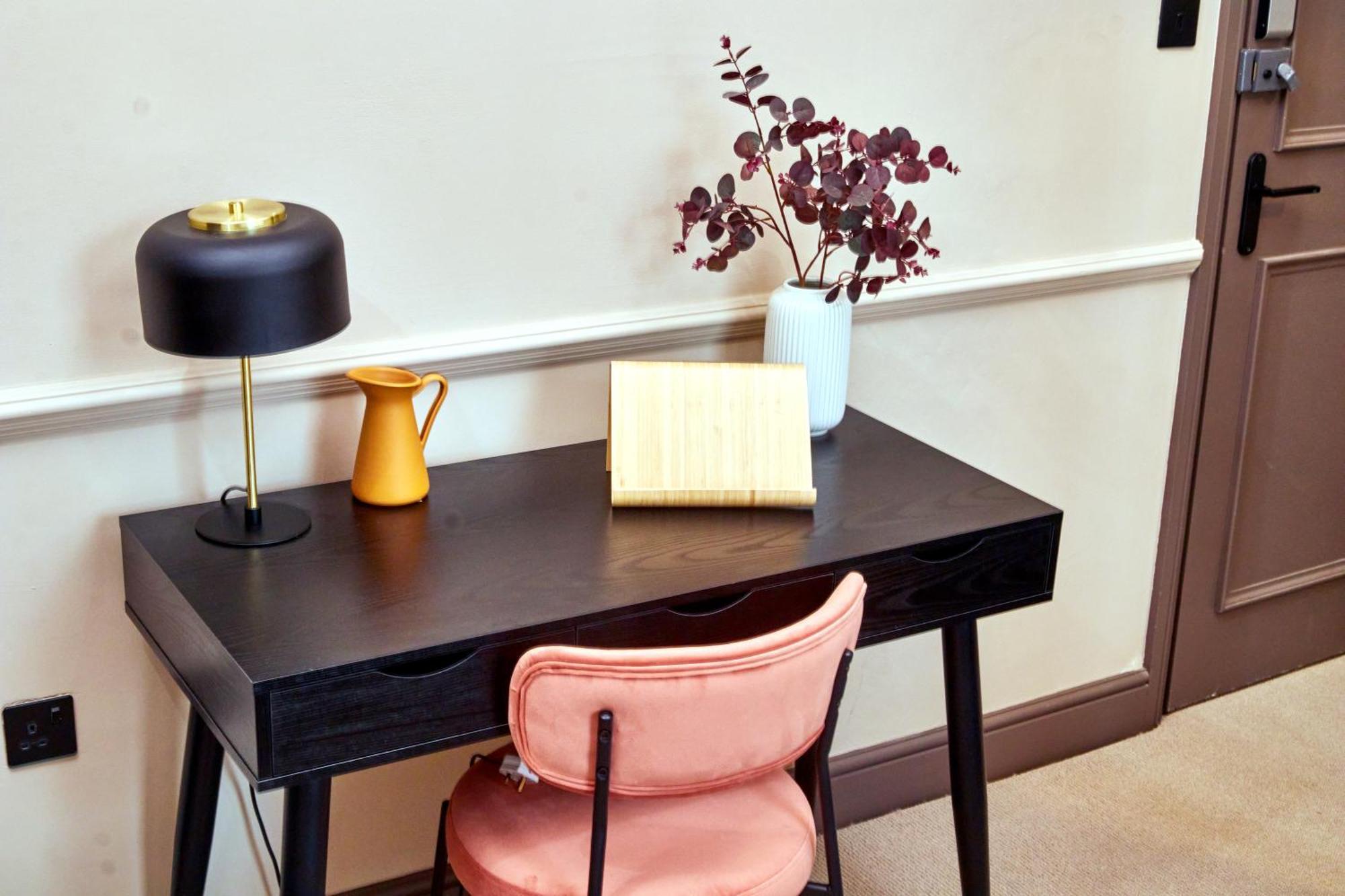Settle In Winchester - Stylish Self Check-In Rooms ภายนอก รูปภาพ