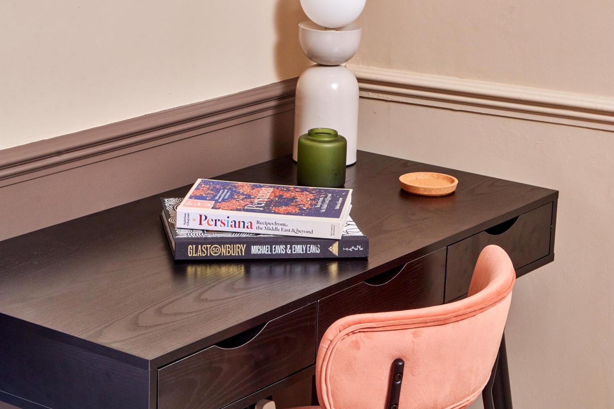 Settle In Winchester - Stylish Self Check-In Rooms ภายนอก รูปภาพ