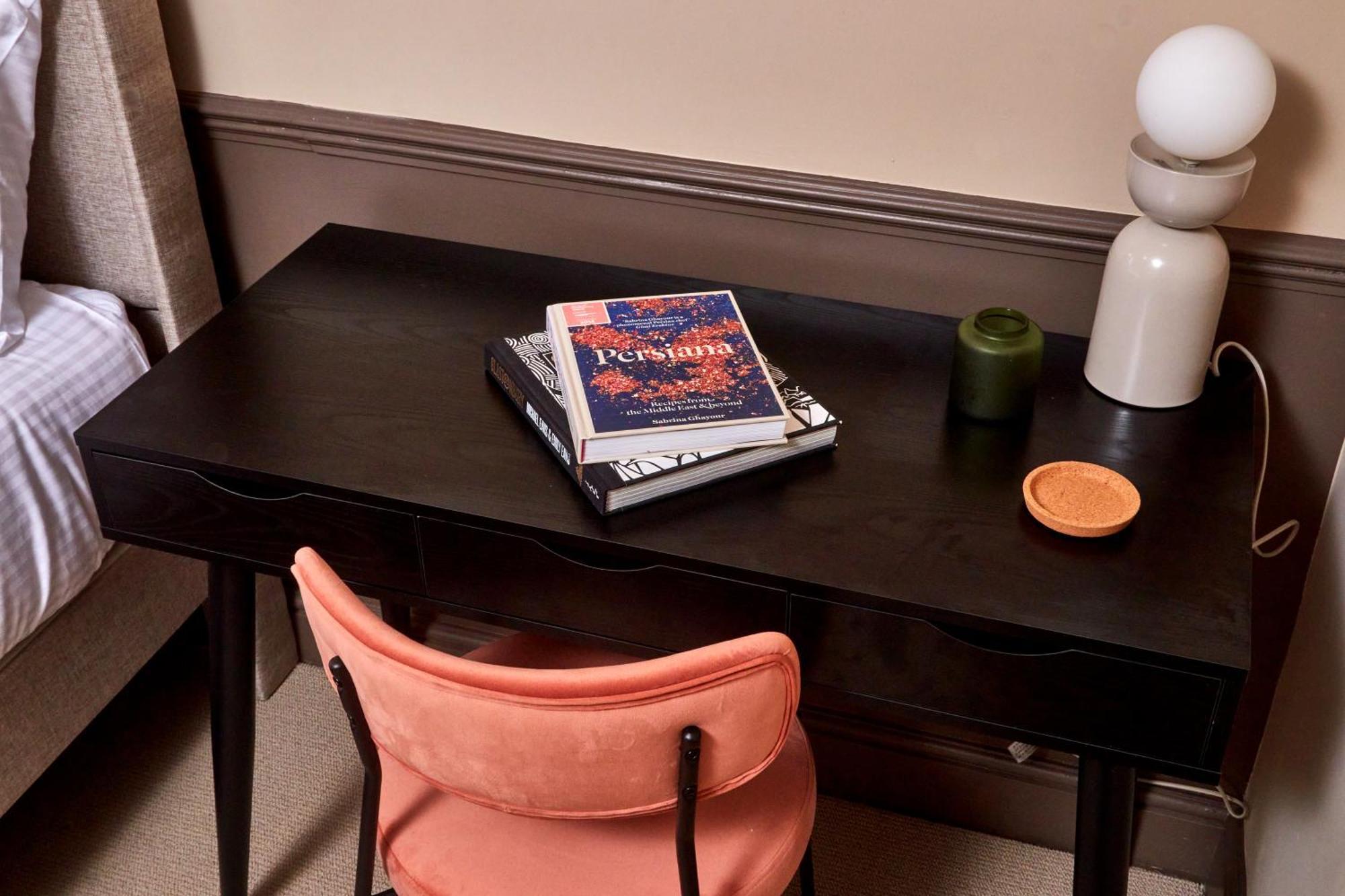Settle In Winchester - Stylish Self Check-In Rooms ภายนอก รูปภาพ