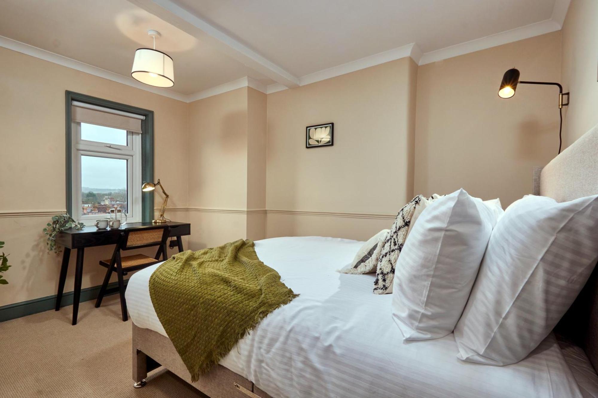 Settle In Winchester - Stylish Self Check-In Rooms ภายนอก รูปภาพ