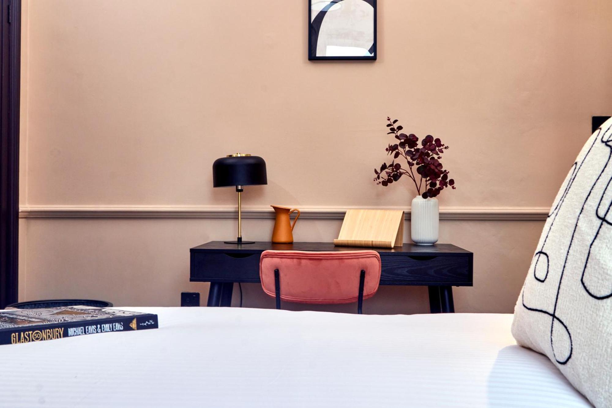 Settle In Winchester - Stylish Self Check-In Rooms ภายนอก รูปภาพ