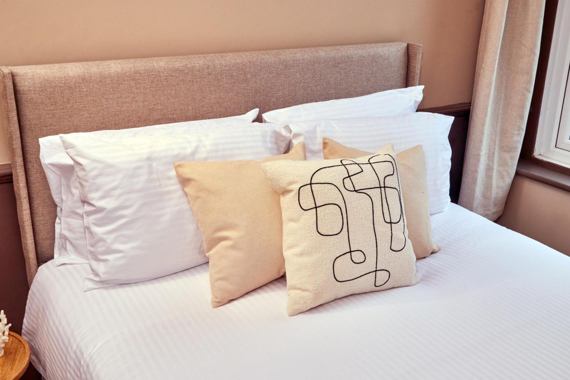 Settle In Winchester - Stylish Self Check-In Rooms ภายนอก รูปภาพ