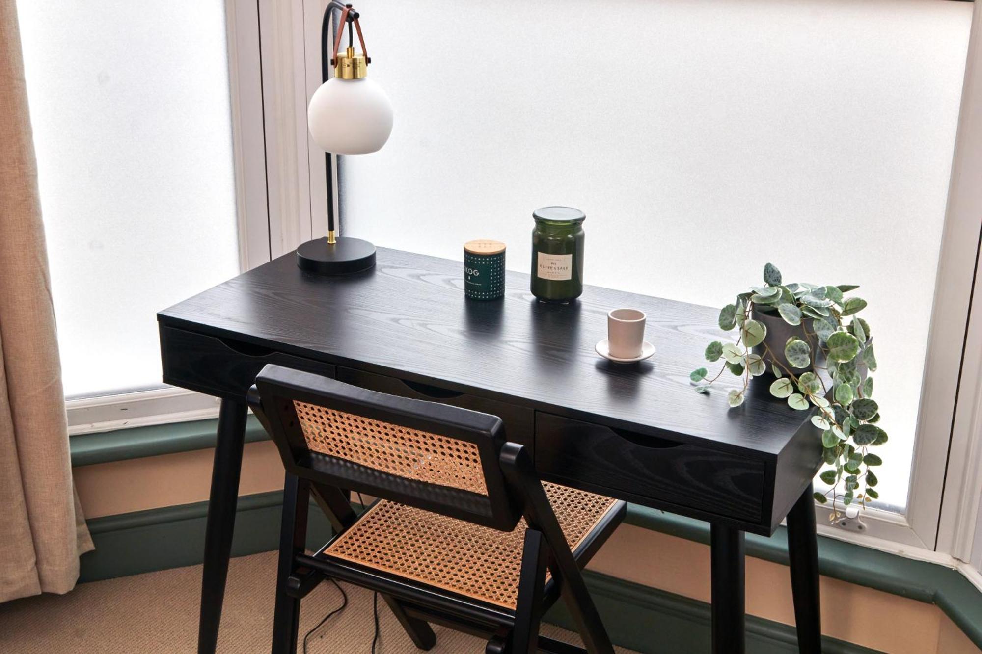 Settle In Winchester - Stylish Self Check-In Rooms ภายนอก รูปภาพ
