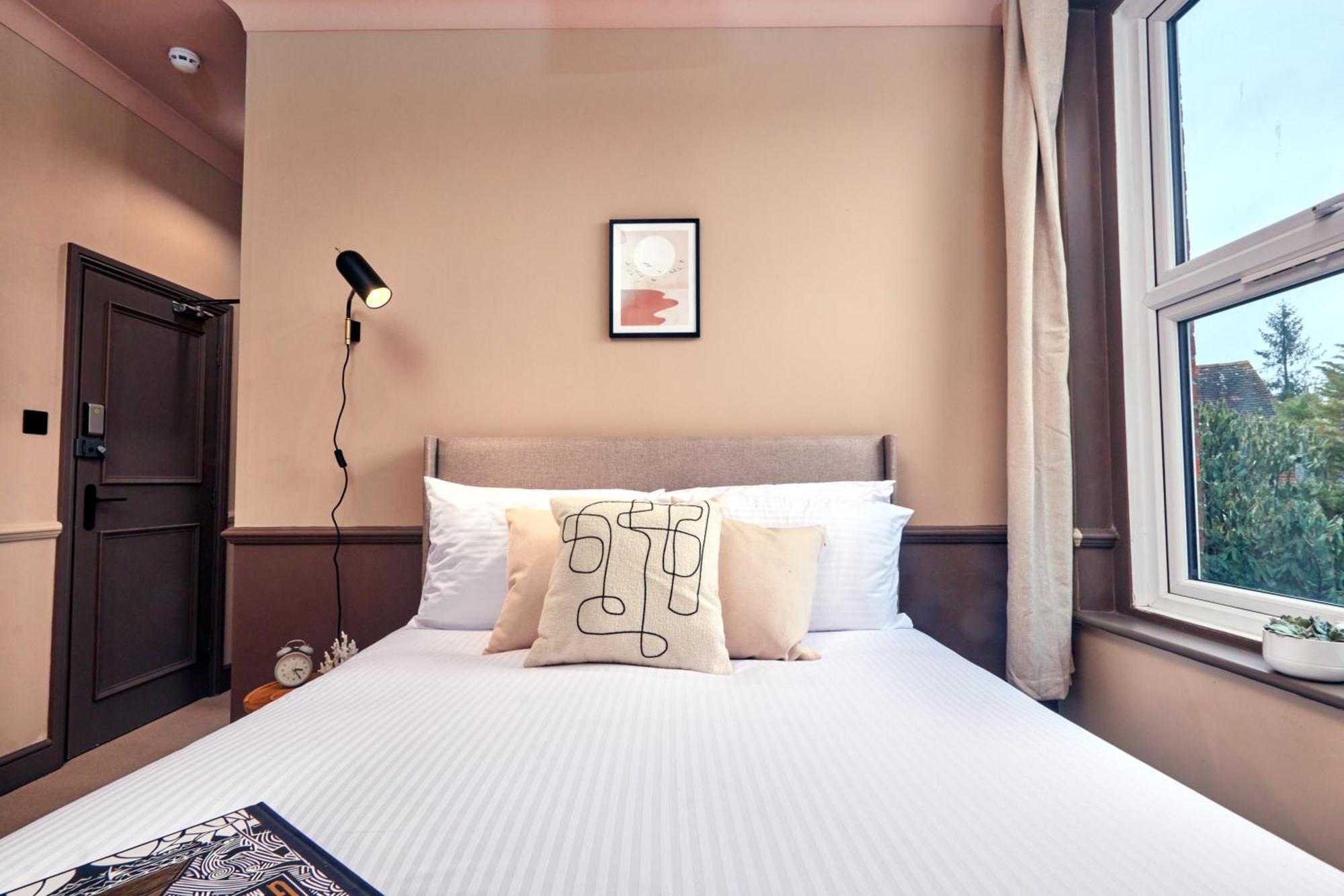 Settle In Winchester - Stylish Self Check-In Rooms ภายนอก รูปภาพ