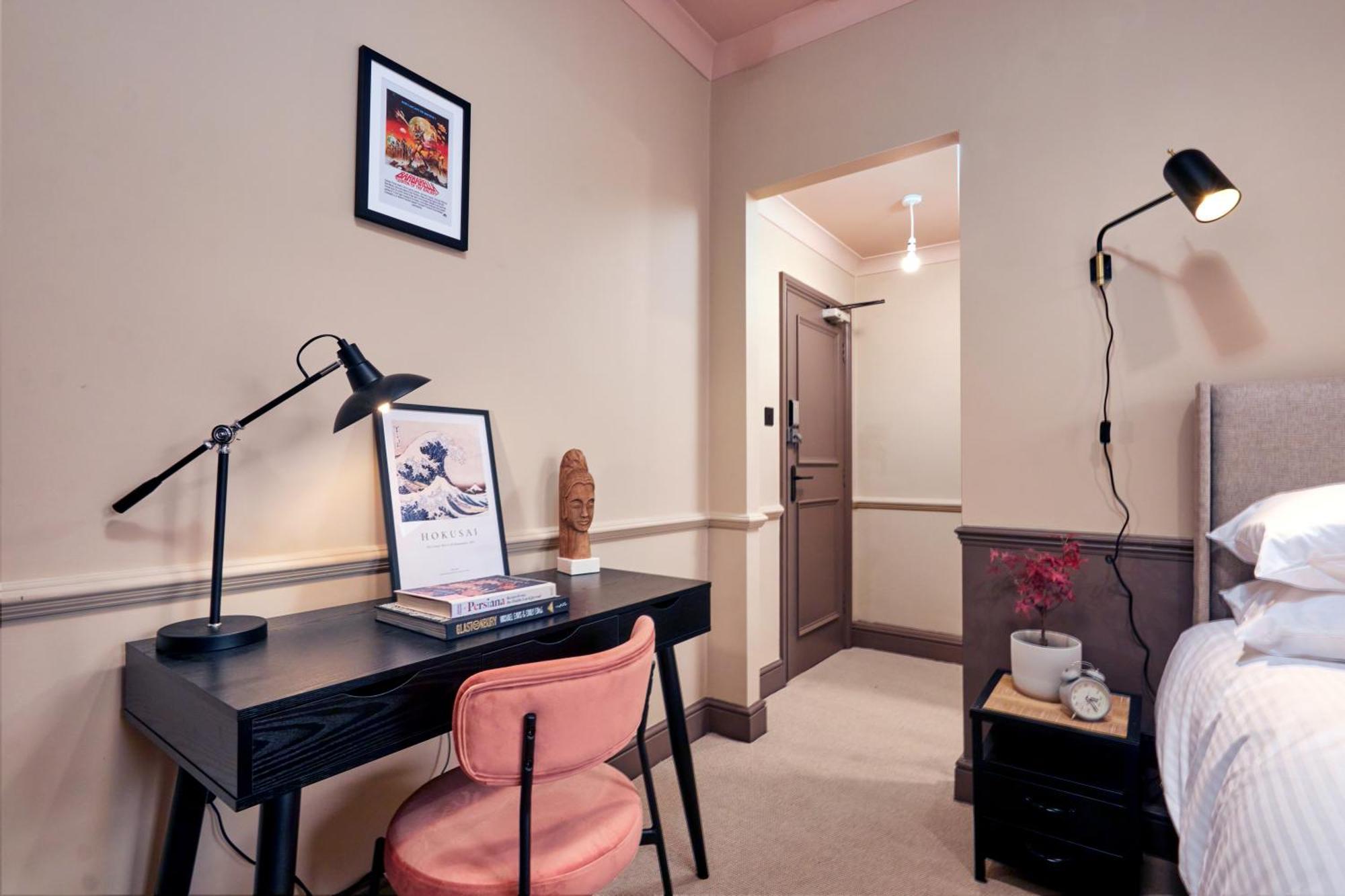 Settle In Winchester - Stylish Self Check-In Rooms ภายนอก รูปภาพ